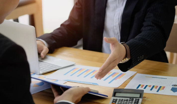 The Surprising Way CEOs Boost Profits With Less Effort