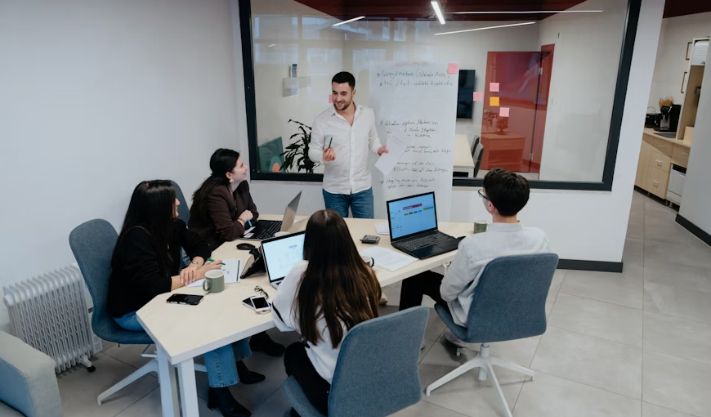 Top USA Entrepreneurs Who Turned Startups into Giants