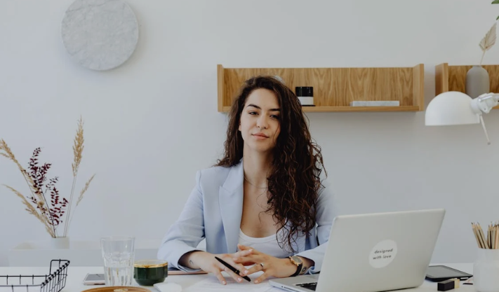 Women CEOs Leading Billion-Dollar Travel Companies in the USA