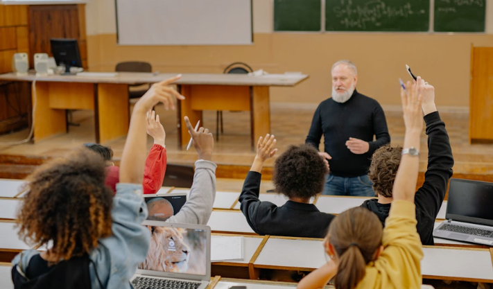 Do colleges teach students to be good leaders or just followers?