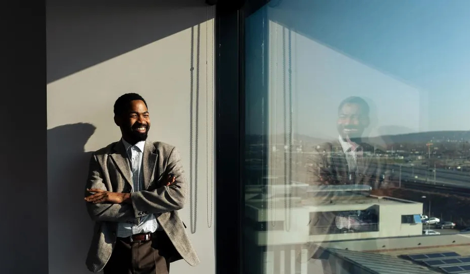 The CEO’s Role Is to Lead Beyond the Company’s Current Mood