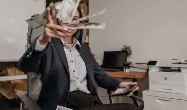 How Can Entrepreneurs Grow Their Business Through Investment?